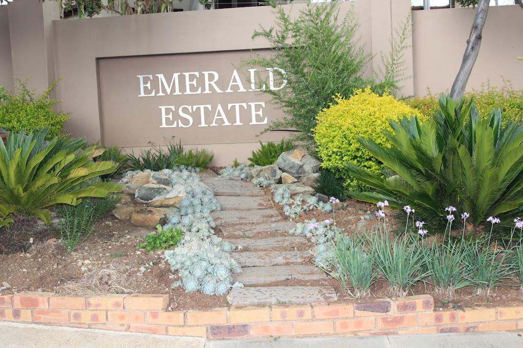 Topaz Cove Luxury Villas Edenvale Exteriör bild